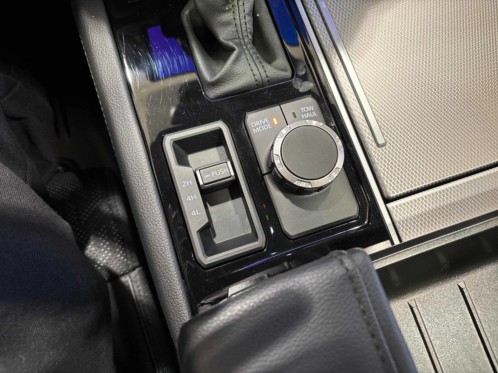 Toyota Sequoia * CARFAX *    | Mobile.bg   12