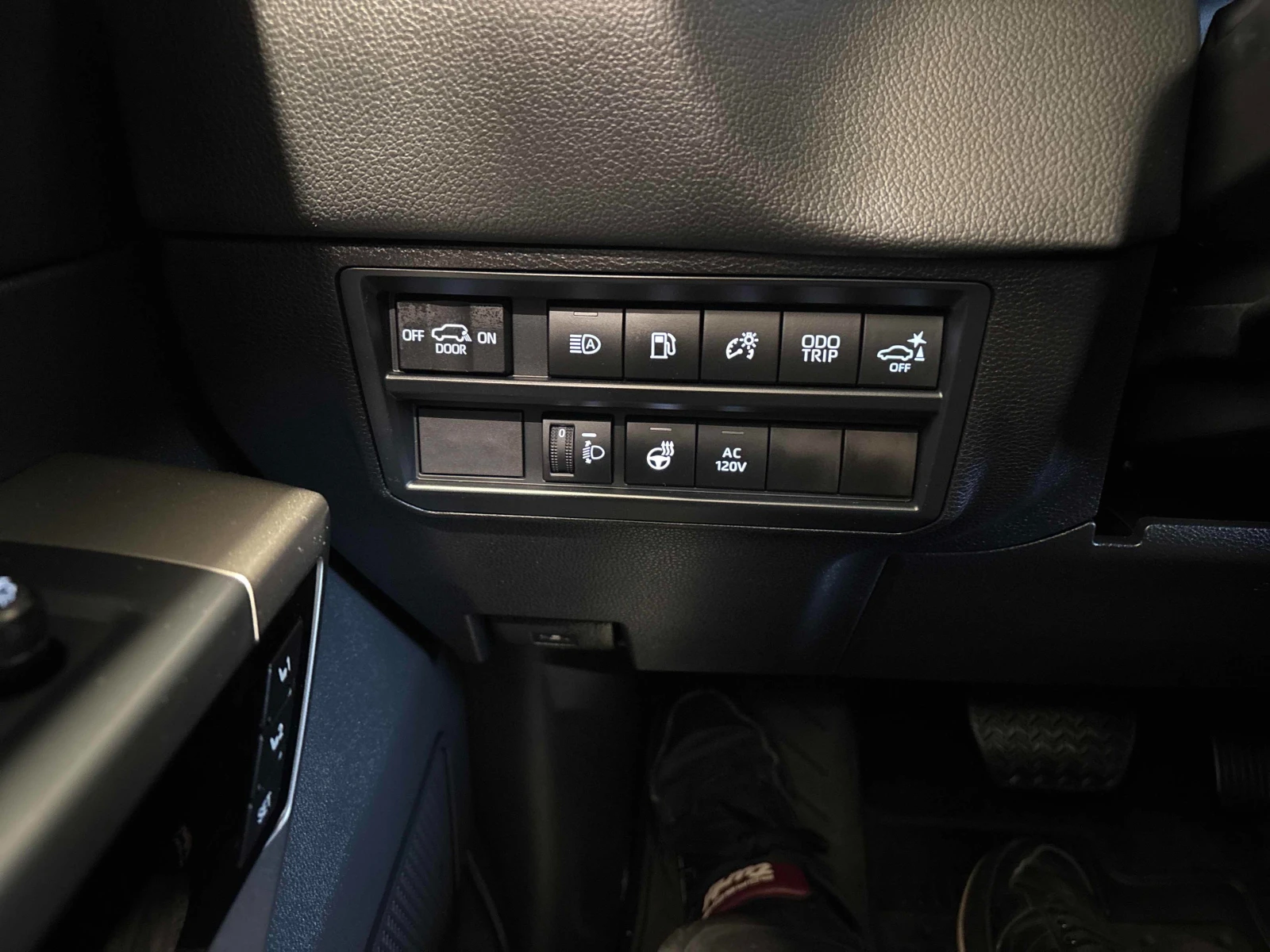 Toyota Sequoia * CARFAX *    | Mobile.bg   11