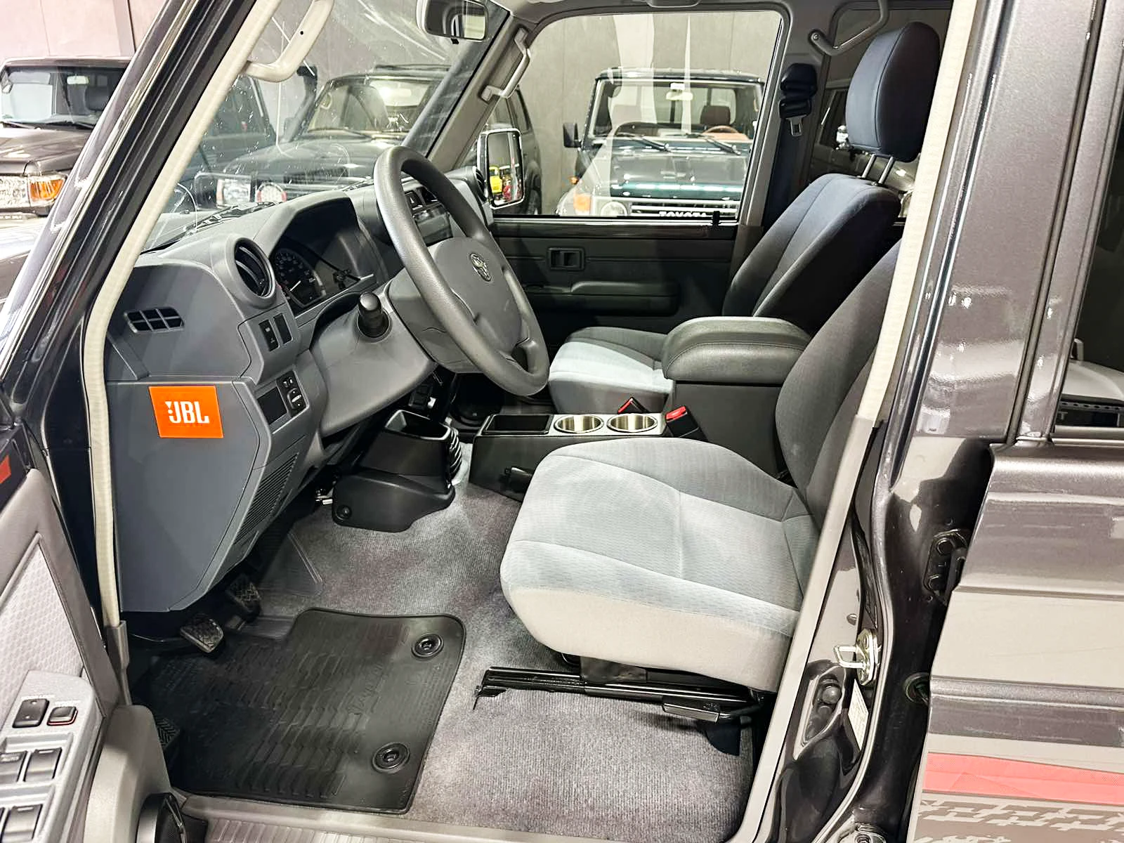 Toyota Land cruiser 4, 0 V6 | Mobile.bg   11