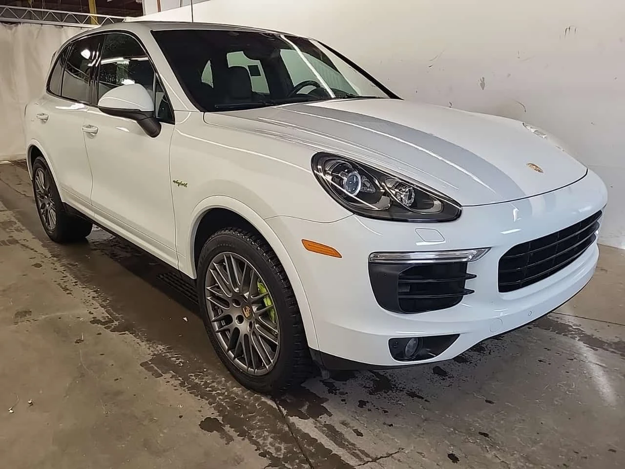 Porsche Cayenne S E-Hybrid AWD | PANO | KEYLESS | 2 КЛЮЧА - изображение 2