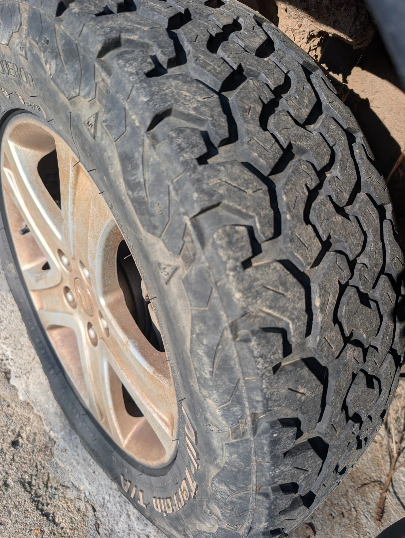 Suzuki Grand vitara, снимка 11 - Автомобили и джипове - 54308200