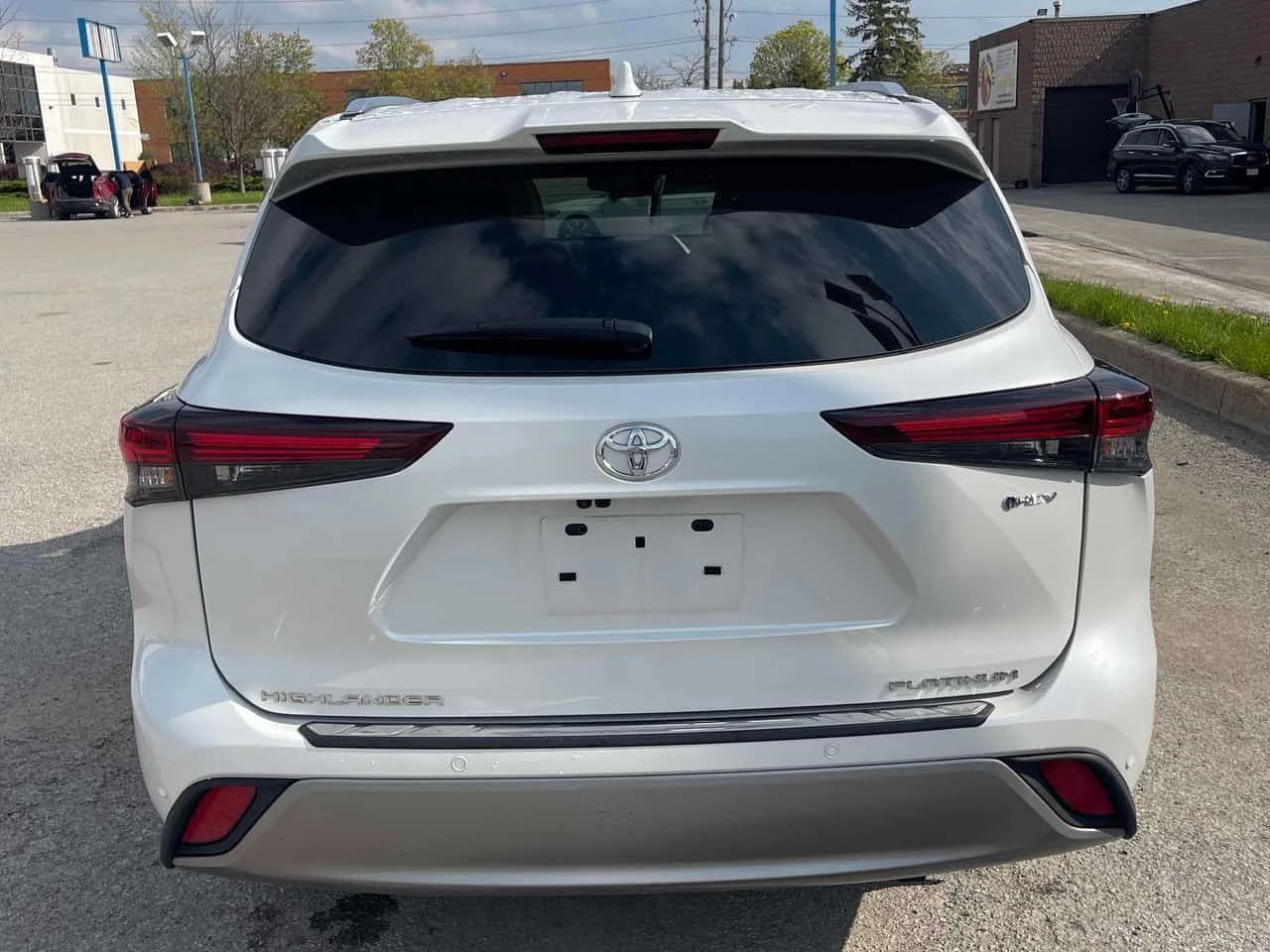 Toyota Highlander | Hybrid Limited | HUD | ОБДУХВАНЕ | ПАНОРАМА | , снимка 4 - Автомобили и джипове - 54592817