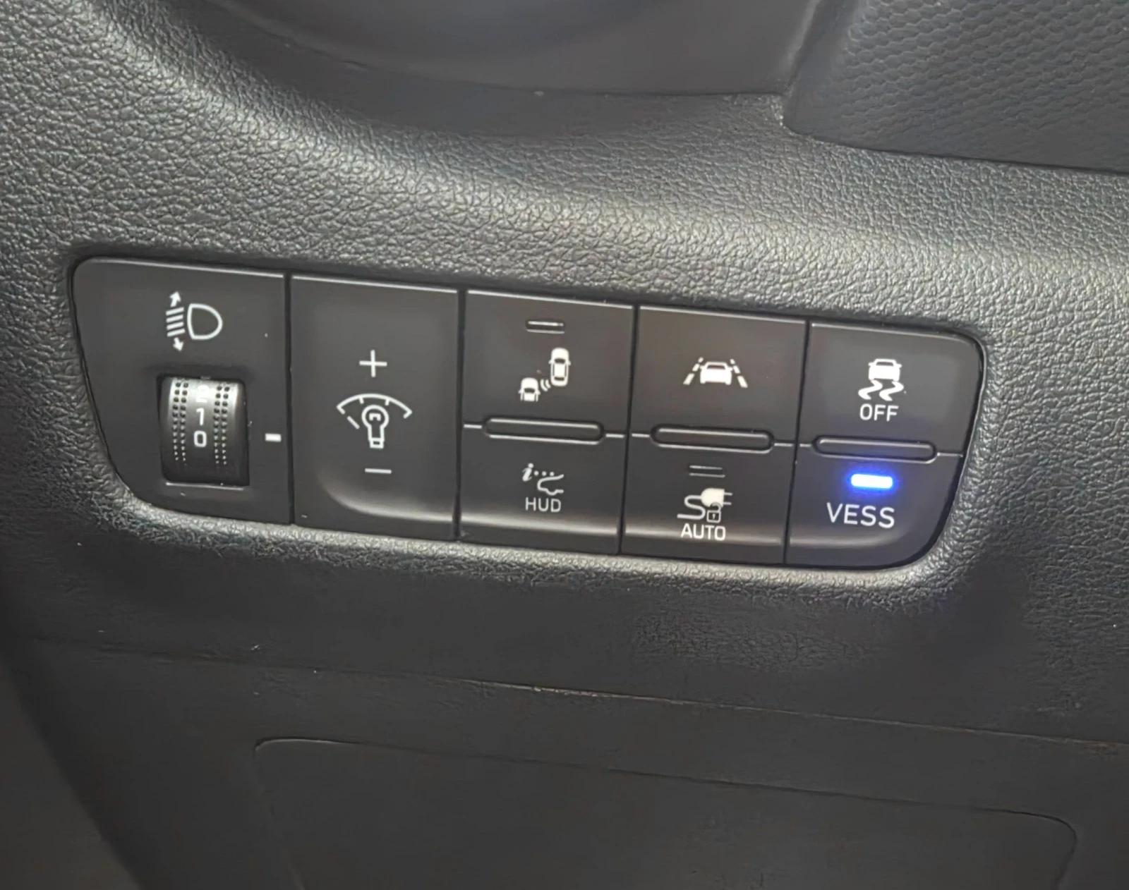 Hyundai Kona SOH100%Blue Link/Premium, снимка 15 - Автомобили и джипове - 56734166