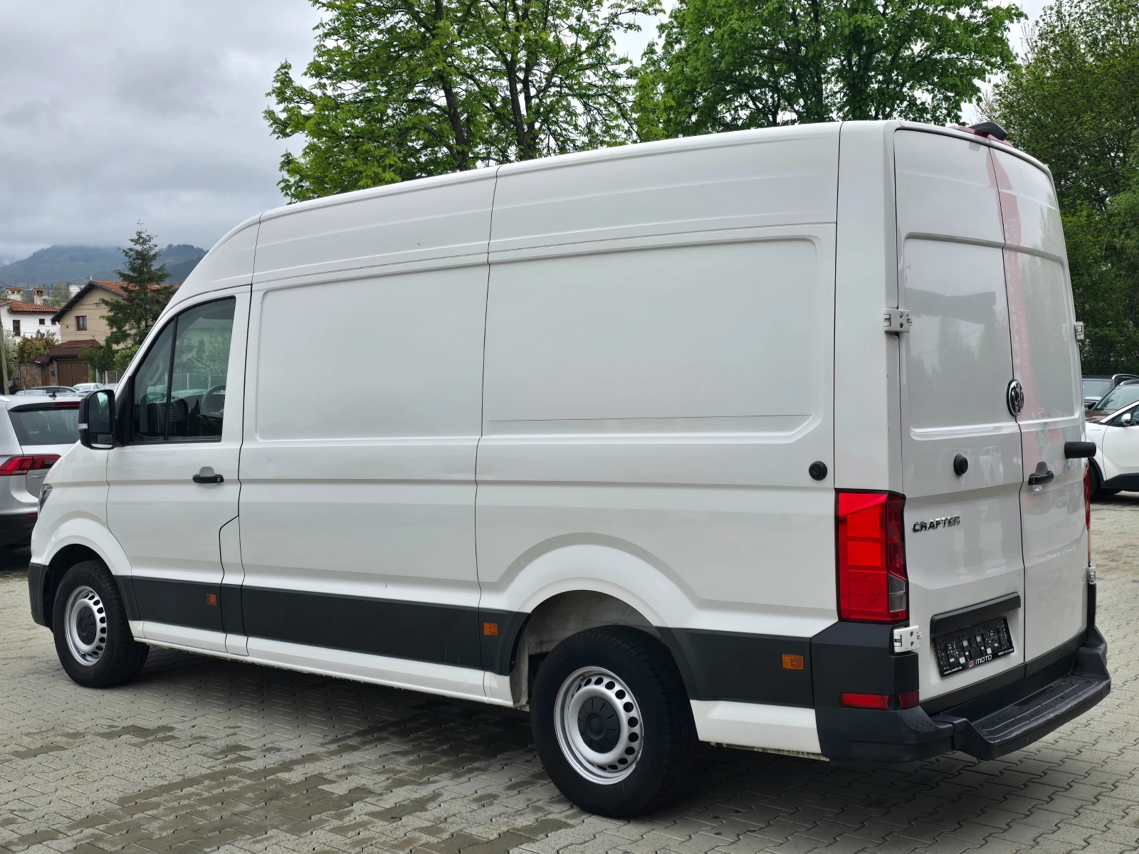 VW Crafter 2.0TDI, Камера, Нави, Обслужен!, снимка 3 - Бусове и автобуси - 54280286