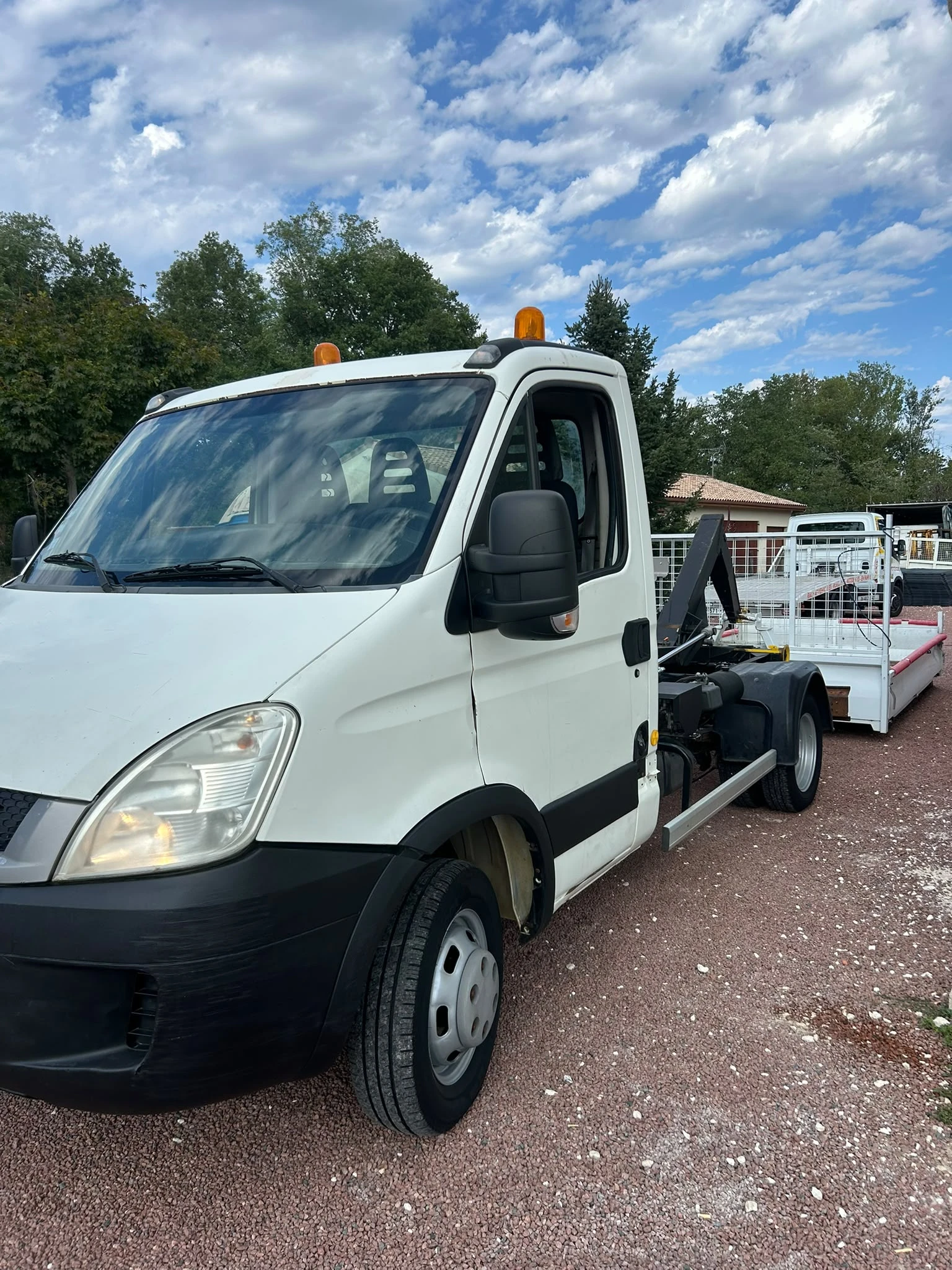 Iveco 35c15 САМОСВАЛ * МУЛТИЛИФТ, снимка 2 - Бусове и автобуси - 55966771