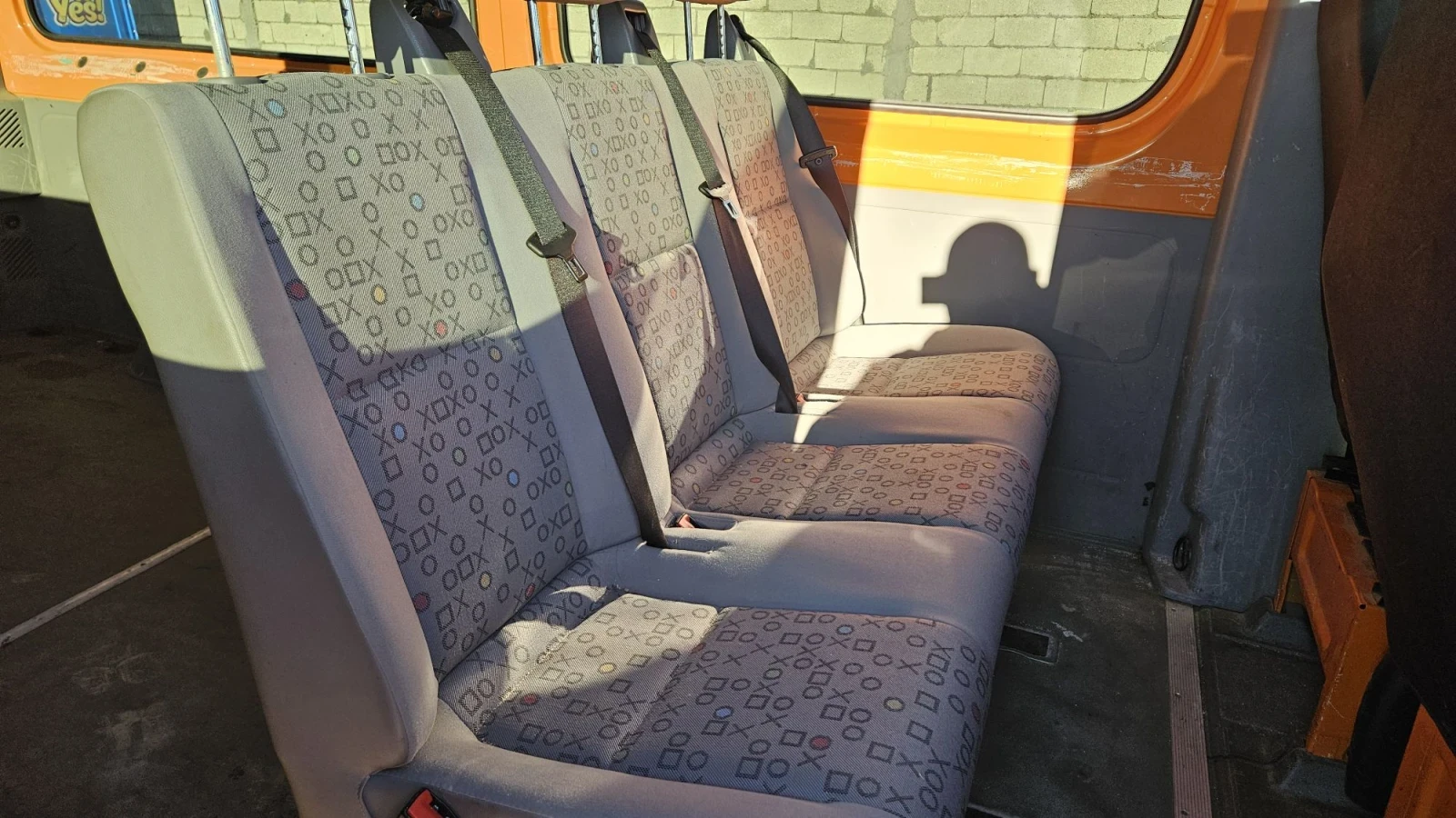 VW Crafter 2.5 TDI, снимка 8 - Бусове и автобуси - 56631830