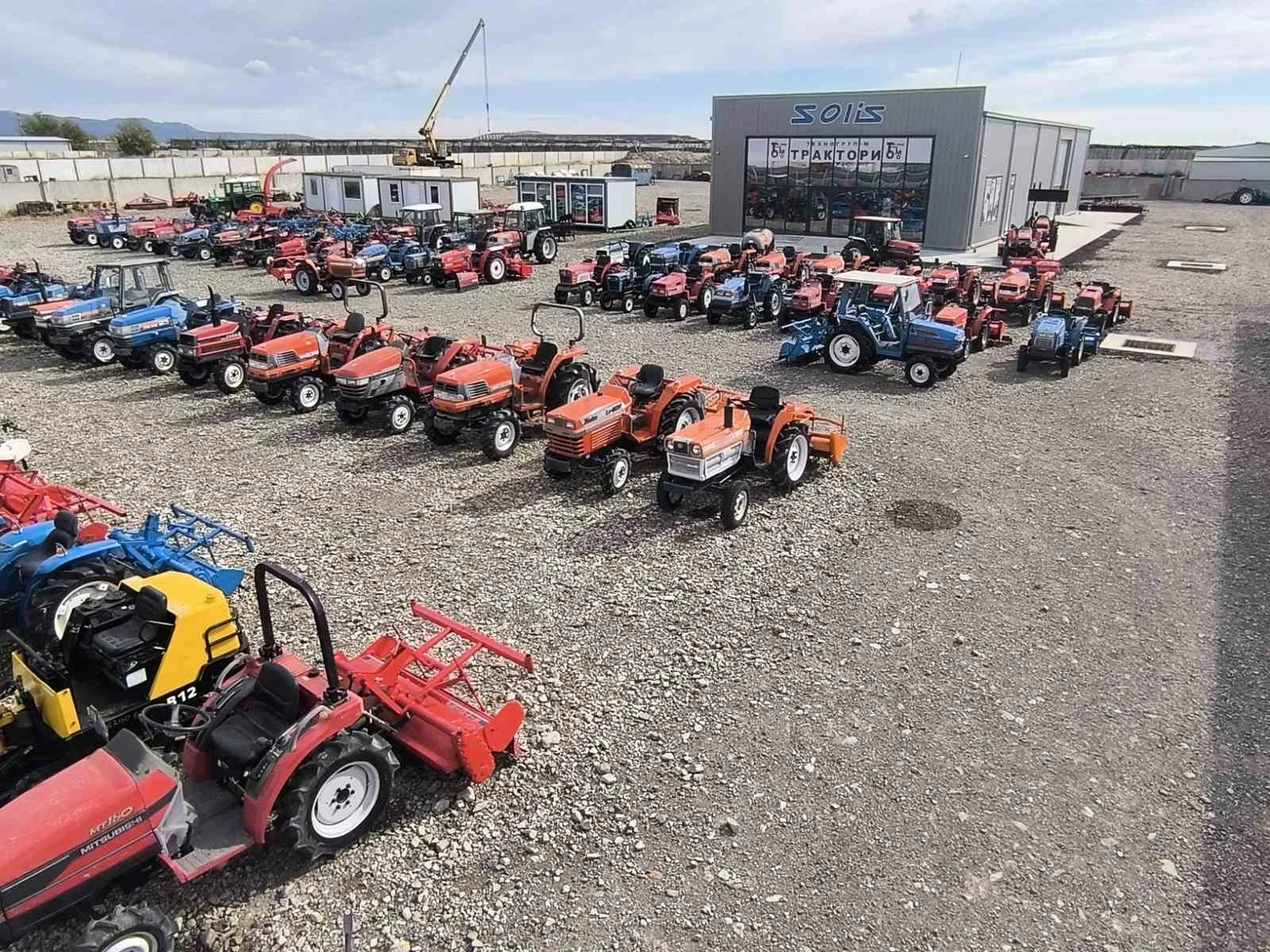 Трактор Kubota, снимка 7 - Селскостопанска техника - 56652848