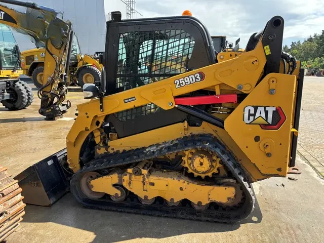 Мини челни товарачи Cat 259D - изображение 3