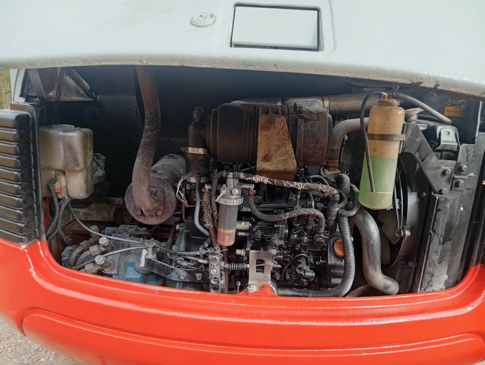 Багер Takeuchi TB 125, снимка 8 - Индустриална техника - 54339745