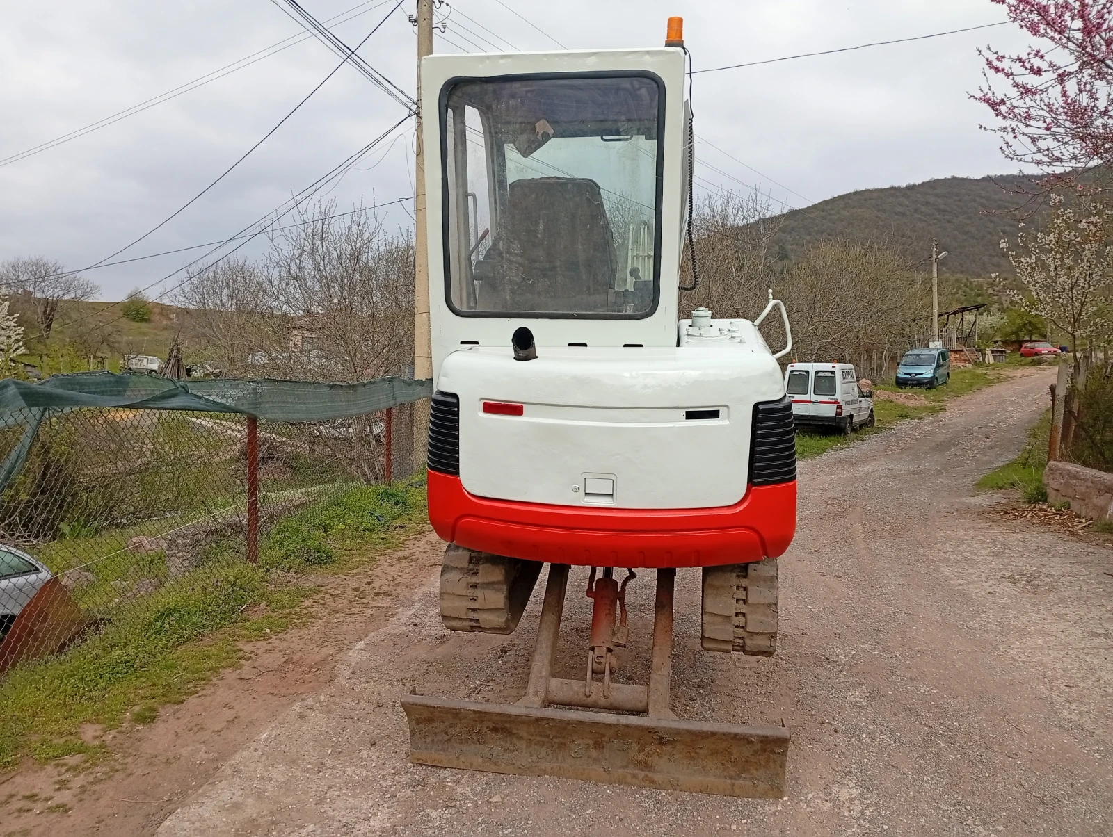 Багер Takeuchi TB 125, снимка 6 - Индустриална техника - 54339745