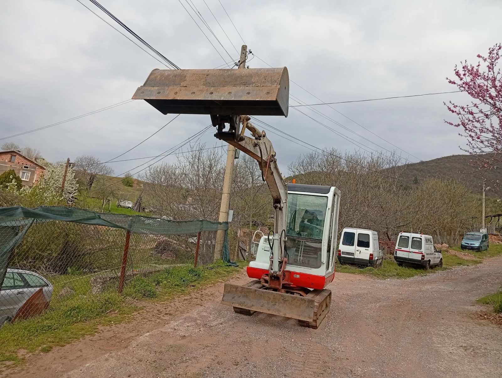 Багер Takeuchi TB 125, снимка 2 - Индустриална техника - 54339745