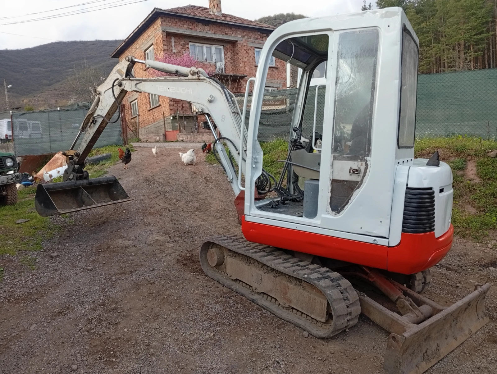 Багер Takeuchi TB 125, снимка 7 - Индустриална техника - 54339745
