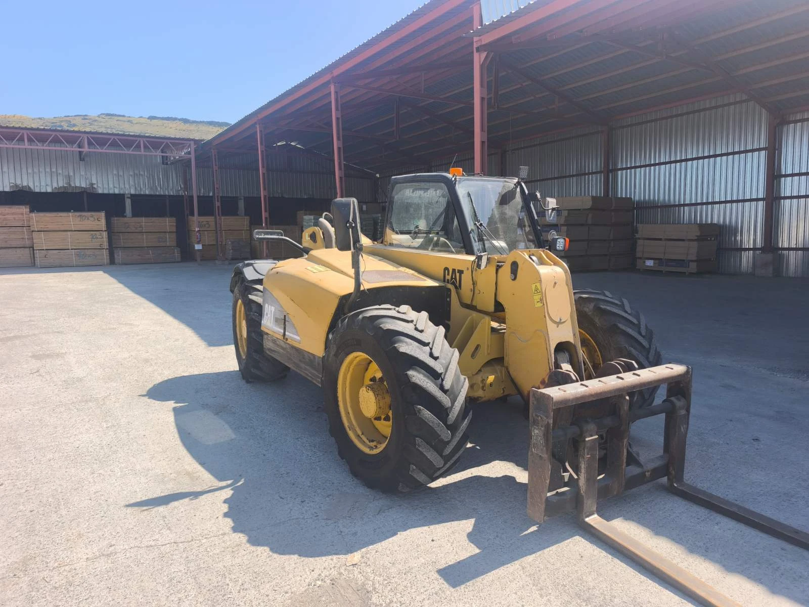 Челен товарач Caterpillar TH220B, снимка 14 - Индустриална техника - 54971400