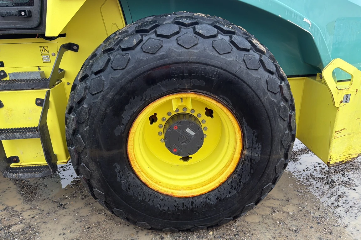 Валяк Ammann ASC 170, снимка 7 - Индустриална техника - 55219383