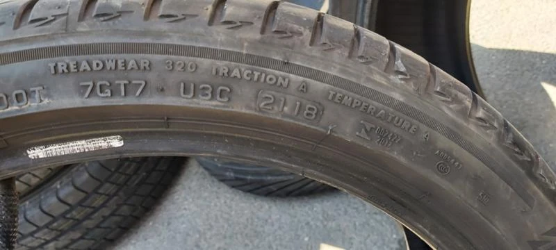 Гуми Летни 225/40R18, снимка 7 - Гуми и джанти - 33849155