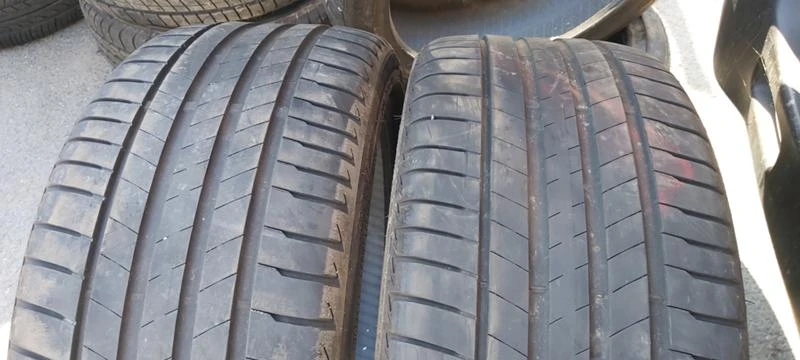 Гуми Летни 225/40R18, снимка 1 - Гуми и джанти - 33849155