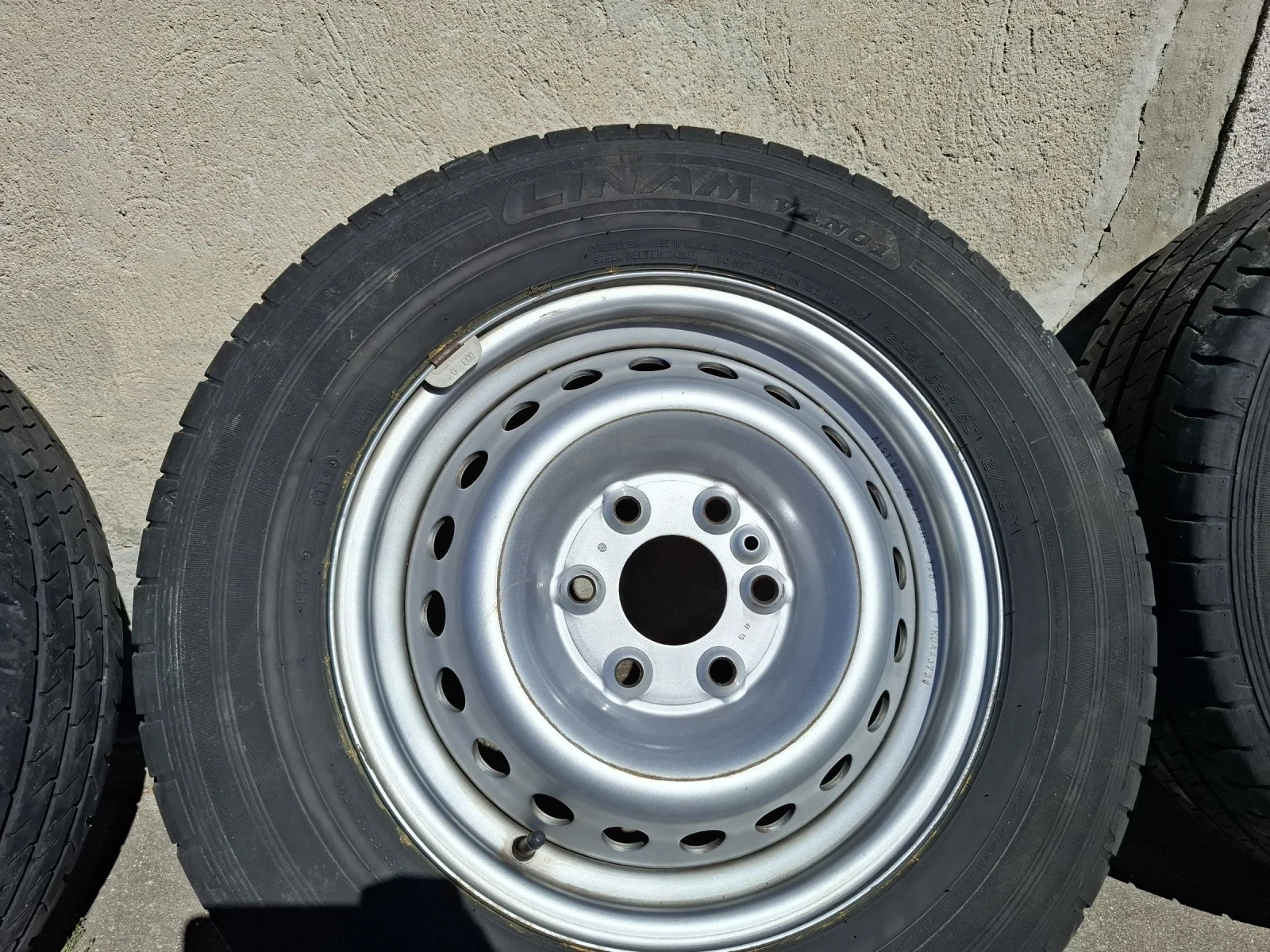 Гуми с джанти Falken 225/65R16, снимка 3 - Гуми и джанти - 54633578