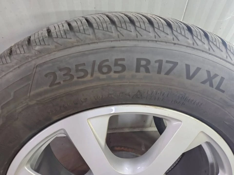 Гуми с джанти Barum 235/65R17, снимка 2 - Гуми и джанти - 55854567
