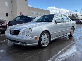 Mercedes-Benz E 55 AMG ПОДГРЕВИ * ПАМЕТ * ШИБИДАХ * CARFAX * , снимка 1