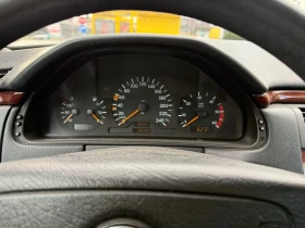 Mercedes-Benz E 220, снимка 8