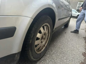 VW Passat няма - 2300 € / 4498.41 лв. - 71393931 6