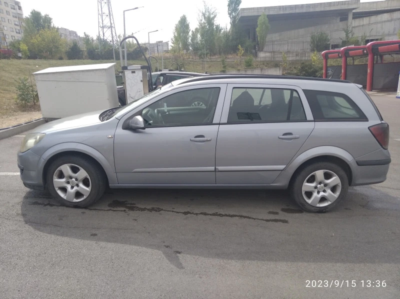 Opel Astra, снимка 7 - Автомобили и джипове - 47290374