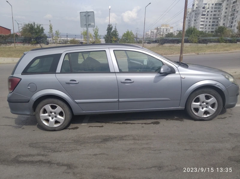 Opel Astra, снимка 3 - Автомобили и джипове - 47290374