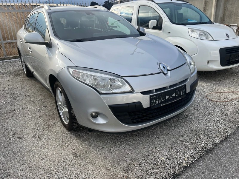 Renault Megane 1.5 DCI Automat, снимка 1 - Автомобили и джипове - 43866701