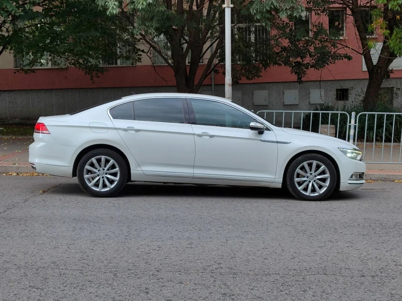 VW Passat B8, снимка 12 - Автомобили и джипове - 47511773