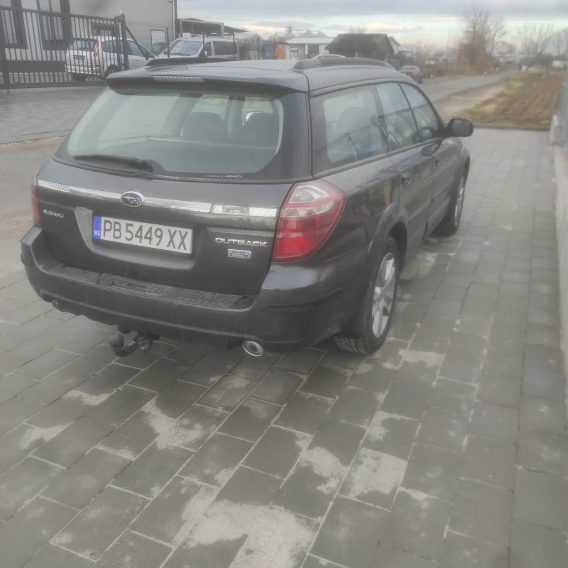 Subaru Outback, снимка 7 - Автомобили и джипове - 48627376