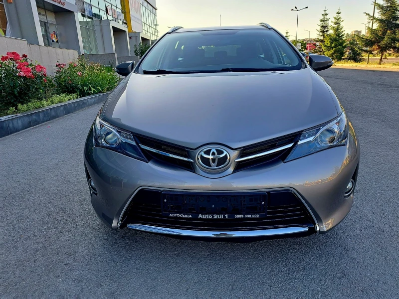 Toyota Auris 1.33 i 101 кс. 6 ск.