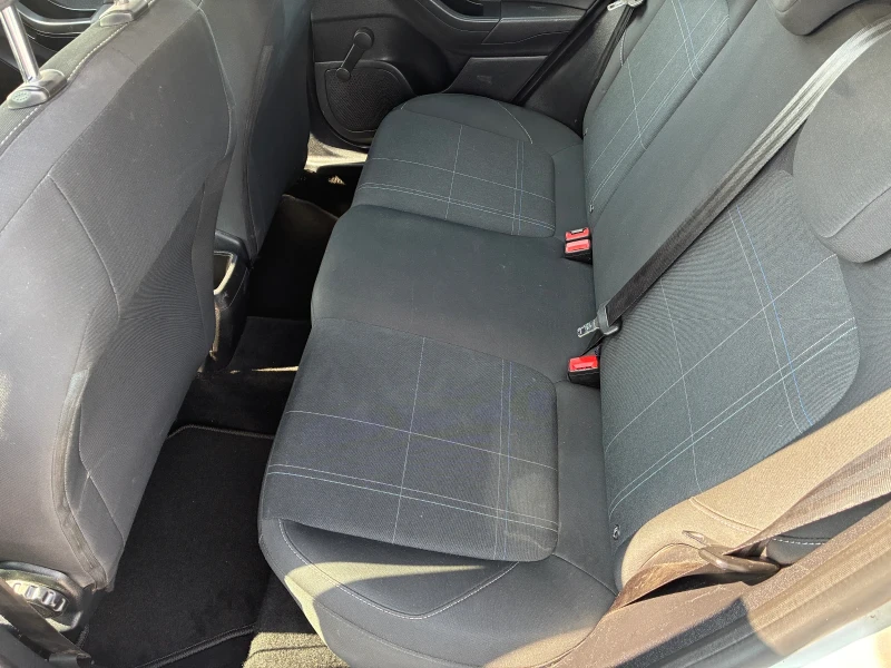 Ford Fiesta 1.5 diesel, снимка 10 - Автомобили и джипове - 51283874