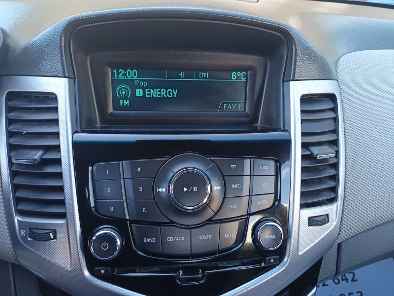 Chevrolet Cruze 2.0TDI, снимка 14 - Автомобили и джипове - 52234928