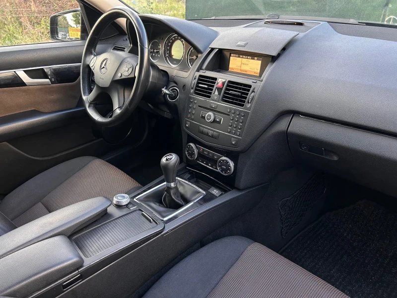 Mercedes-Benz C 220 OM646, снимка 11 - Автомобили и джипове - 52569278