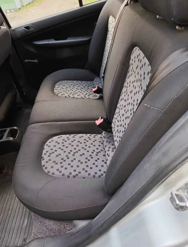 Skoda Fabia, снимка 7 - Автомобили и джипове - 52711977