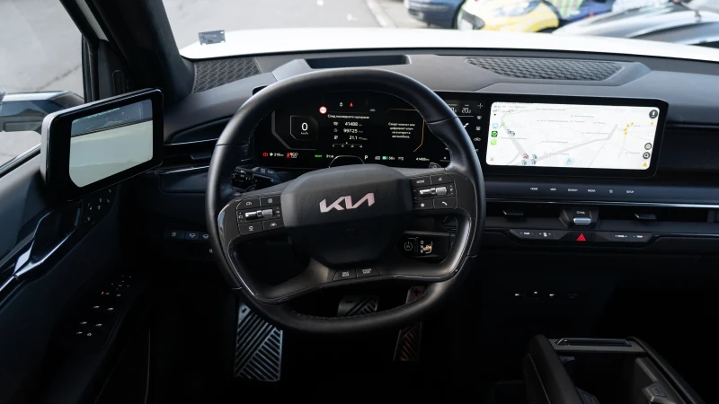 Kia EV9 283 KW AWD GT_Line AT 5D 7seat 4x4, снимка 11 - Автомобили и джипове - 53038276