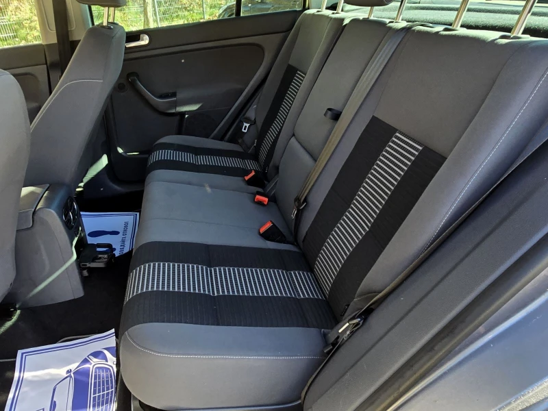 VW Golf Plus 1.6i/ПАРКТРОНИК/NAVI, снимка 13 - Автомобили и джипове - 53188476