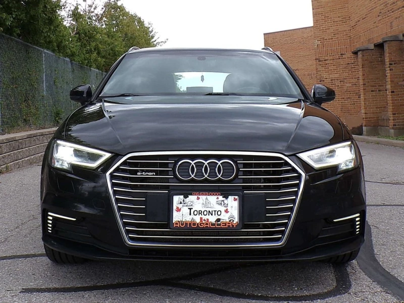 Audi A3 * e tron Prestige, Technik (Canada) * CARFAX * , снимка 2 - Автомобили и джипове - 53243023