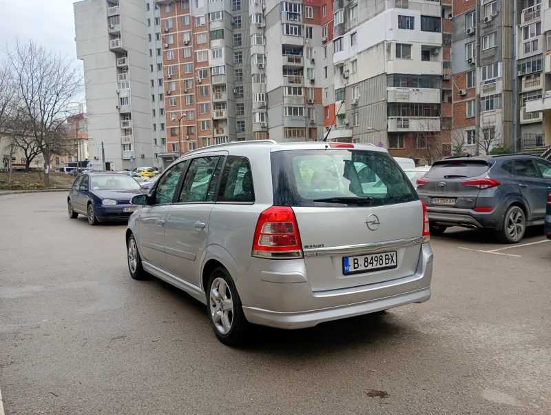 Opel Zafira 2.2 Бензин Автоматик 6+ 1, снимка 2 - Автомобили и джипове - 53285887