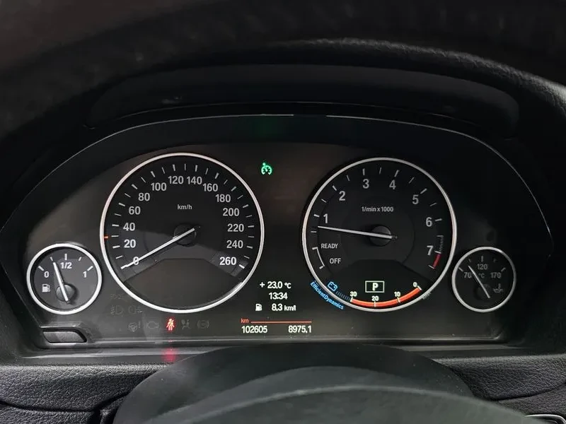 BMW 320, снимка 8 - Автомобили и джипове - 52469962