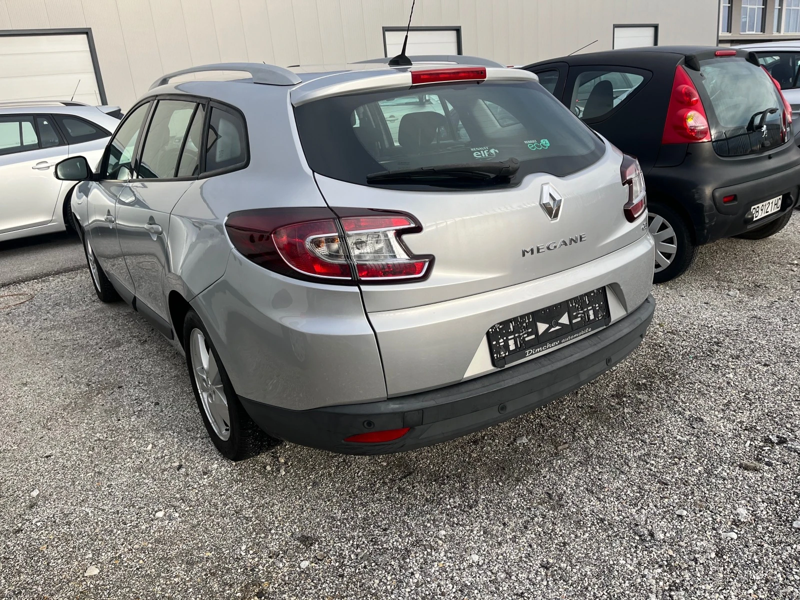 Renault Megane 1.5 DCI Automat - изображение 5