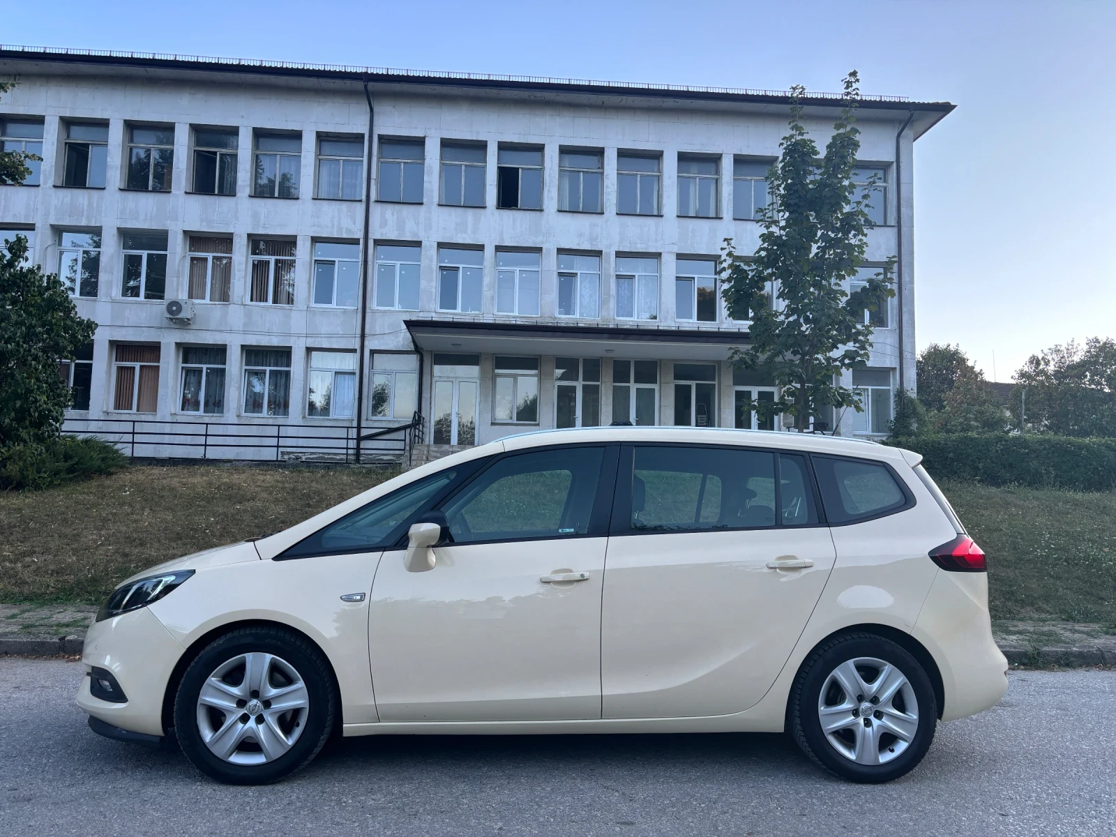 Opel Zafira 2.0 CDTi - изображение 4