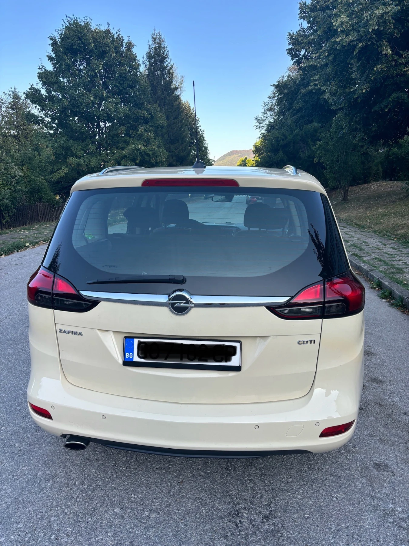 Opel Zafira 2.0 CDTi - изображение 9