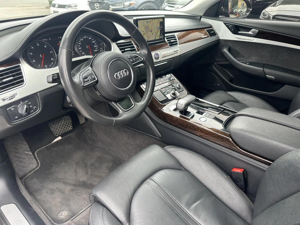 Audi A8 * V6* Premium* АвтоКредит (ЦЕНА ДО БГ) - изображение 7