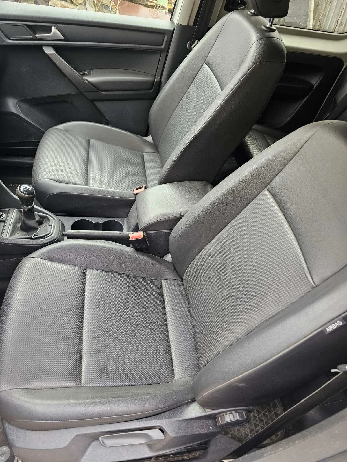 VW Caddy 1.4 TGI бензин/метан, снимка 8 - Автомобили и джипове - 53613658