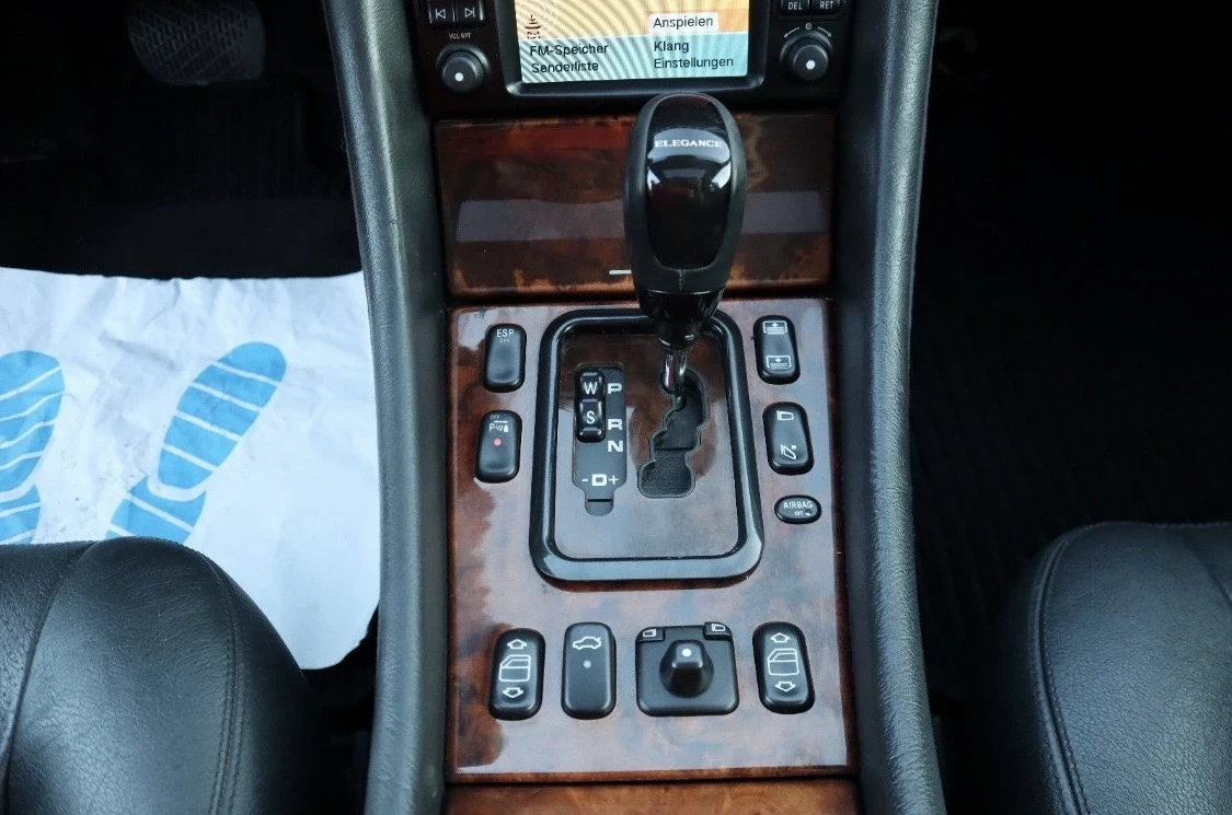 Mercedes-Benz CLK 320 ELEGANCE , снимка 14 - Автомобили и джипове - 53879088