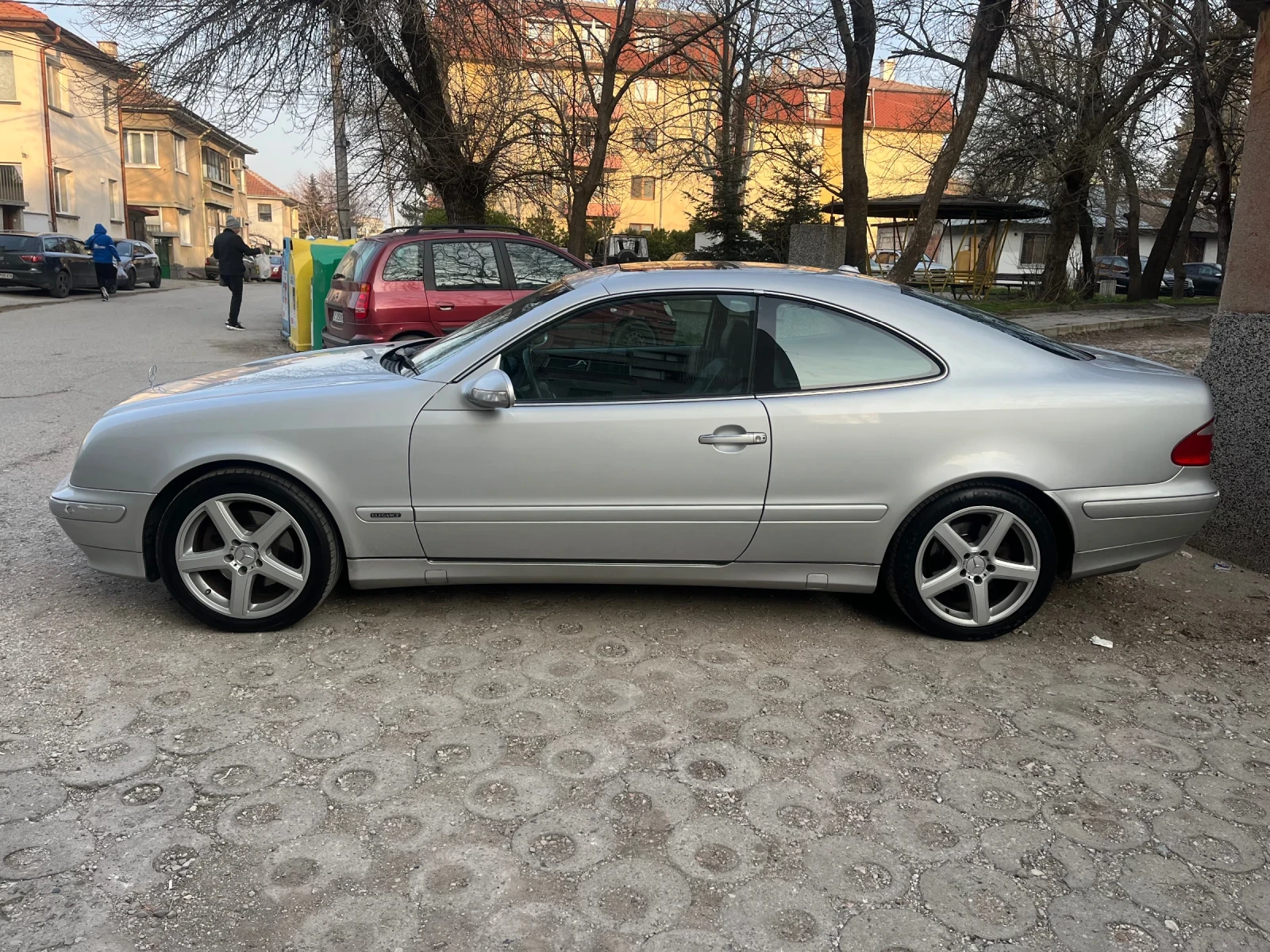 Mercedes-Benz CLK 320 ELEGANCE , снимка 16 - Автомобили и джипове - 53879088