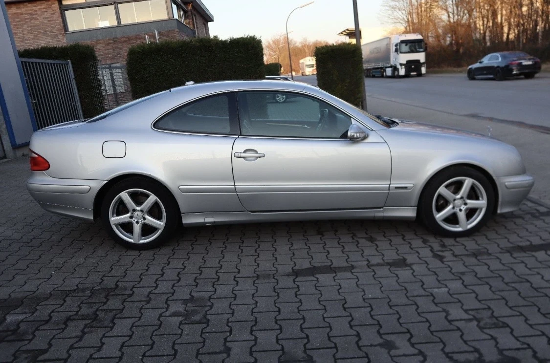 Mercedes-Benz CLK 320 ELEGANCE , снимка 5 - Автомобили и джипове - 53879088