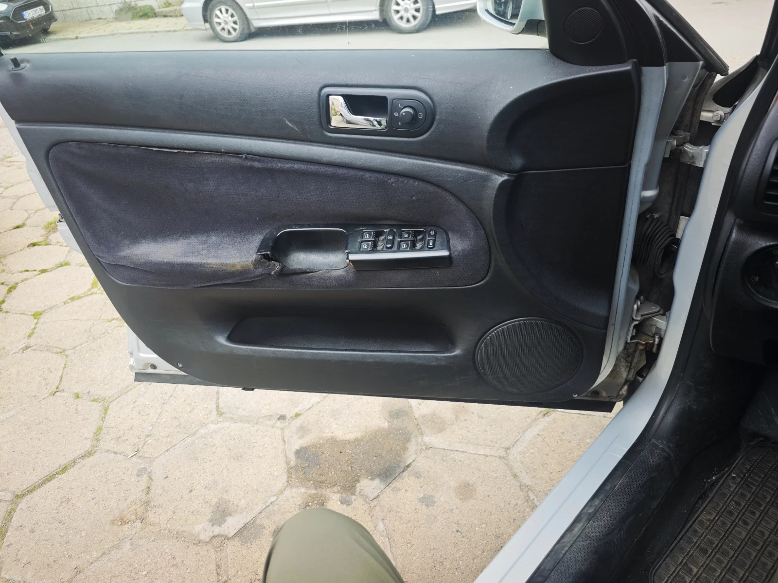 VW Passat 1.8 бензин газ, снимка 4 - Автомобили и джипове - 54166416