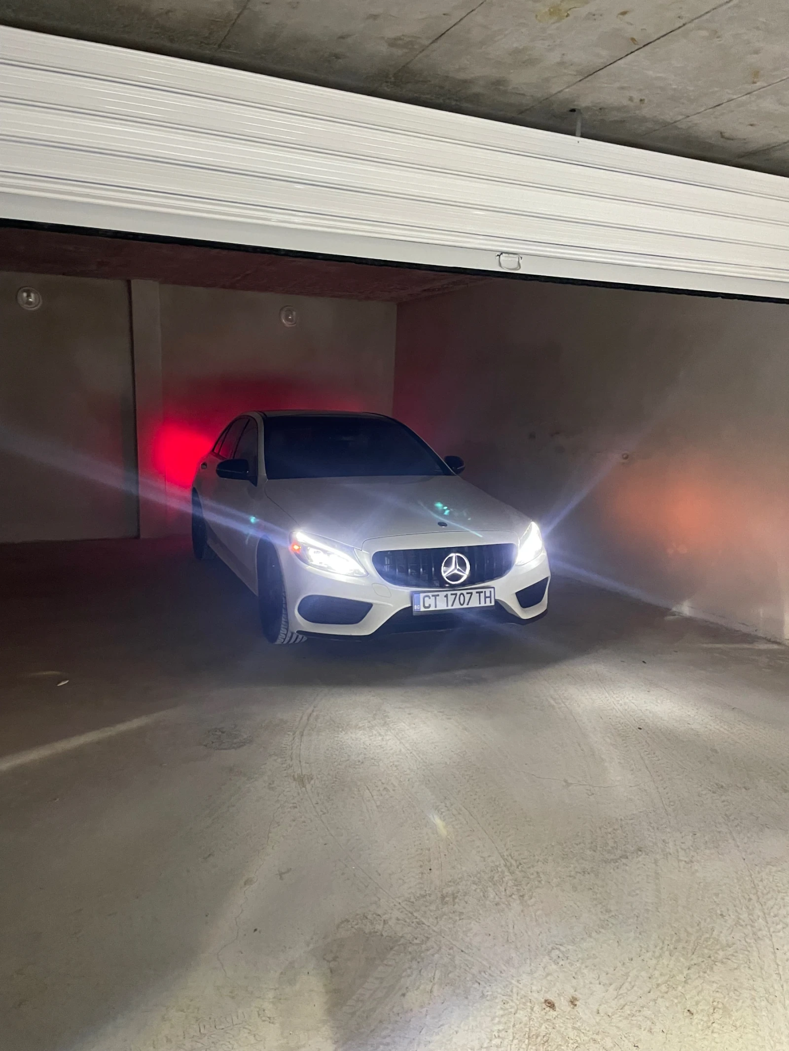 Mercedes-Benz C 300 AMG TOP, снимка 16 - Автомобили и джипове - 54177412